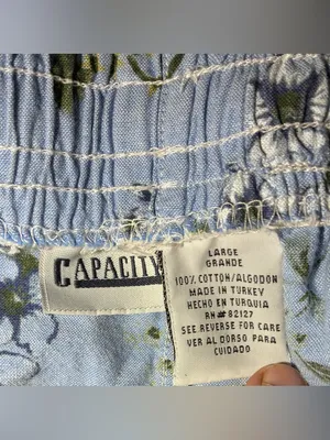 Vintage Women’s Light Blue Floral Drawstring With Metal Aglets Bermudas Shorts thumbnail 5