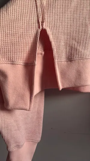 Pink waffle knit crop top boutique Size L thumbnail 3