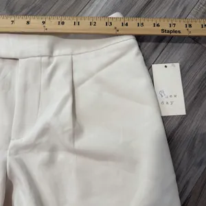 A New Day Women’s Shorts 6 White/ Ivory Stretch High Rise Dress Shorts NWT thumbnail 6