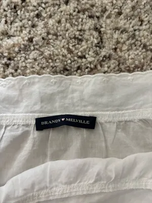 Brandy Melville White Top thumbnail 2