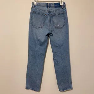 Abercrombie & Fitch The 90s Straight Utra High Rise Size 26 / 2 Short thumbnail 6