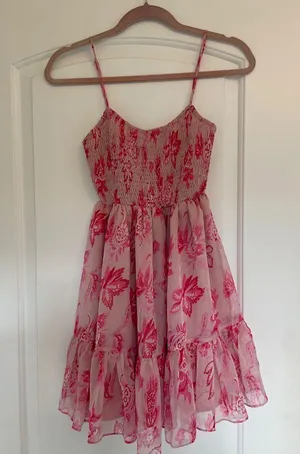 Hello Molly On The Pther Side Pink Floral Dress Size 2! thumbnail 3