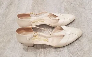 Salvatore Ferragamo Beige Leather Heels Made in Italy thumbnail 9