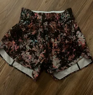 Lululemon Track That Shorts 5” thumbnail 4