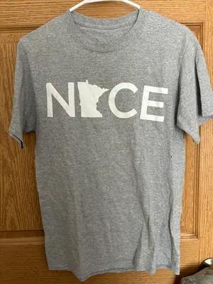 Tshirt thumbnail 1