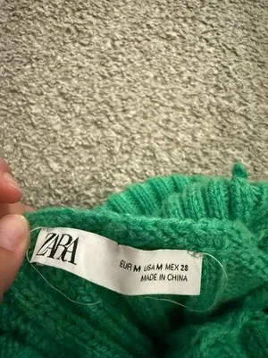 ZARA Turtleneck Sleeveless Sweater thumbnail 2