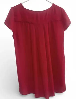 Woman’s Adrianna Papell Red Short Sleeve Top, Size M thumbnail 5