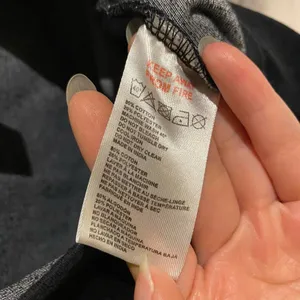 Iets Frans black Velvet Cropped Hoodie thumbnail 7