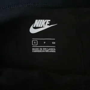 Nike black leggings thumbnail 2