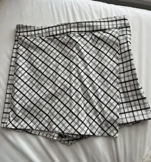 Garage White Plaid Skort thumbnail 2
