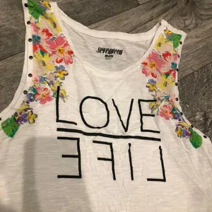 Seventeen Love Life White w/ Floral Womens Large Tank‎ Top Sleeveless Round Neck thumbnail 2