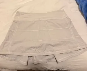 Lululemon skirt thumbnail 1
