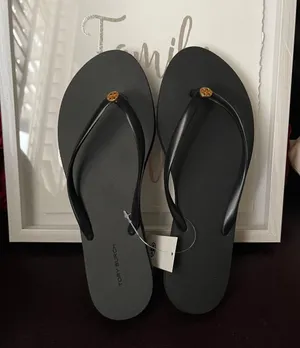 Tory Burch NWT Solid thin flip flop PVC/EVA size 9 in black 2023 new style thumbnail 1