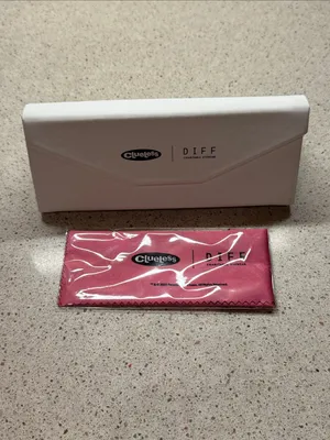 DIFF x Clueless Black Frame Sunglasses with Pink Lenses w/ Case and Cleaning Rag thumbnail 7