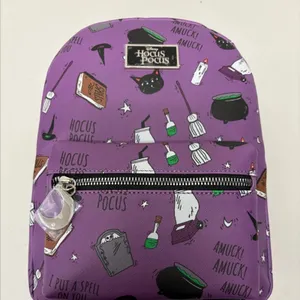 NWT BioWorld RARE Hocus‎ Pocus Exclusive faux leather backpack Disney NWT thumbnail 1