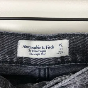 Abercrombie 90s Straight High Rise Jeans Vent Hem Black Denim Women's Size 27 4 thumbnail 6