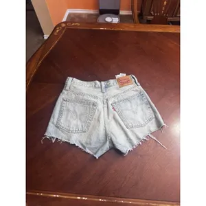 Levi’s 501 Women’s Cut Off Denim Shorts Size W26 Ripped Distressed thumbnail 7