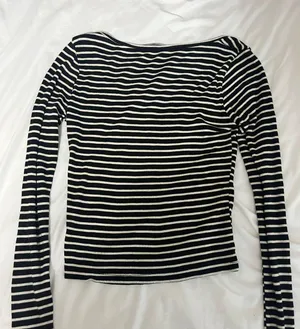 Brandy Melville Striped Long Sleeve thumbnail 3