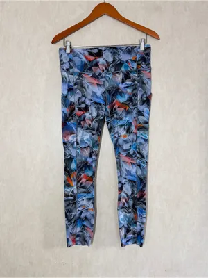 Lululemon Fast and Free High-Rise Tight 25" in Luminescent Floral Multi 10 thumbnail 3