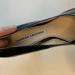 Chinese Laundry Black Heels Hipster‎ Size 7M thumbnail 5