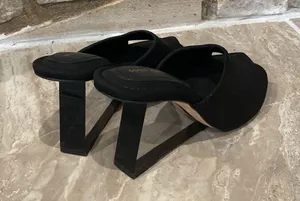 Good American Black Point Toe Acrylic Clear Heel Shoes 7 thumbnail 3