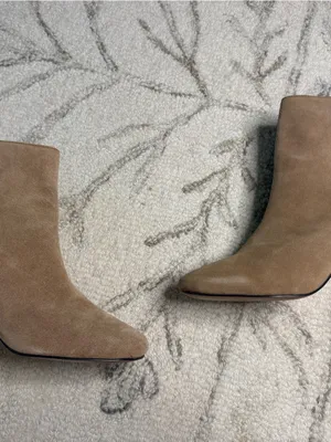 Banana Republic Tan Suede Block Heel Ankle Booties Size 6 thumbnail 6