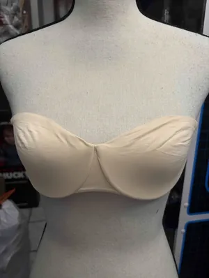 Skims Strapless Bra 34 B  thumbnail 1