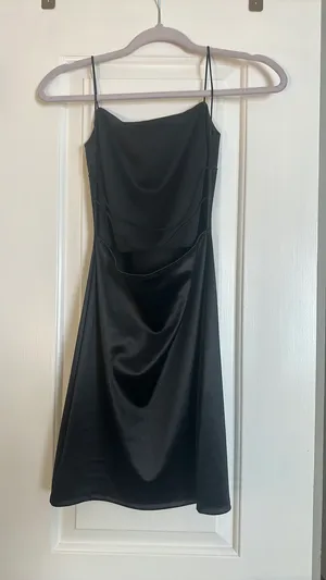 Windsor Black short dress thumbnail 3