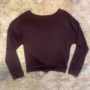 Old Navy Activewear Twist/Tie Back Long Sleeve Top thumbnail 1