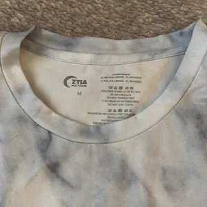 Zyia Active tank top-size medium thumbnail 3