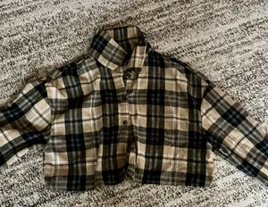SheIn Crop top thumbnail 1
