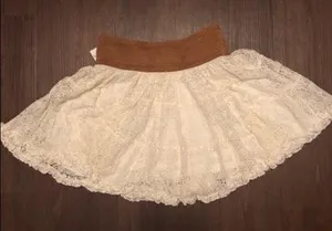 NEW Women’s Large Lace Skater Skirt thumbnail 6