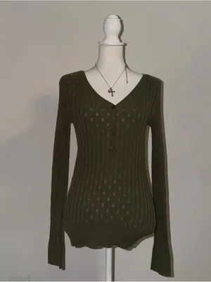 2000s vintage style dark forest green diamond like pattern long sleeve henley thumbnail 2