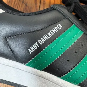 Adidas Superstar x Abby Dahlkemper Sneakers Shoes Black‎ Green Size 7.5 thumbnail 7