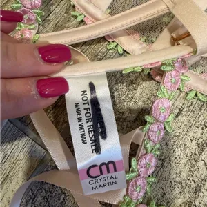 NWOT Crystal Martin Floral Garter Belt thumbnail 5
