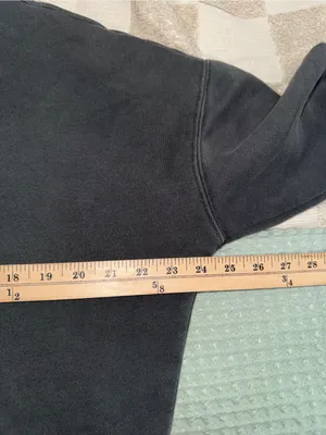 Vuori Restore Crewneck Sweatshirt Washed Black Gray Relaxed Fit Drawcord Hem M thumbnail 3