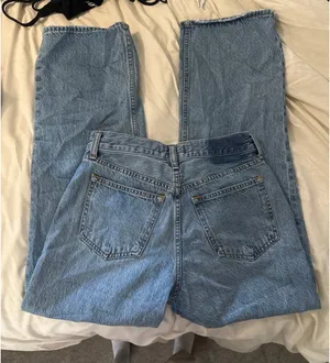 Abercrombie Curve Love Slouchy Jean Mid Rise thumbnail 2