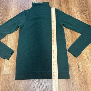 Athleta Flurry Base Layer Turtleneck Top Green Wool Blend Thumbholes Women Small thumbnail 5