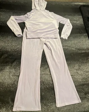 Womens L 11/13 No Boundaries Lilac Purple Velour Tracksuit Set- Hoodie & Pants thumbnail 2