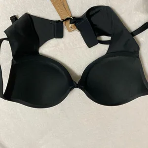 SKIMS Ultimate Push-Up Bra 32A thumbnail 3