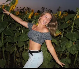 Brandy Melville Off The Shoulder Floral Top thumbnail 3