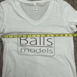 Bella Zoolander White T-shirt Balls Models Size Medium thumbnail 7