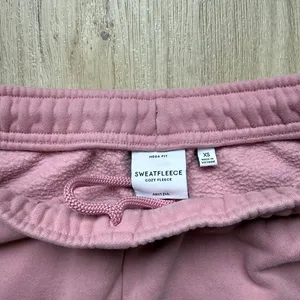 Aritzia Sweatfleece Mega Fit Pink Cargo Sweatpants thumbnail 2
