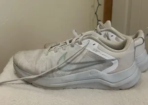 Nike Running Shoes thumbnail 1