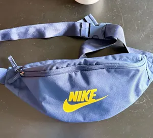 Nike Fanny Pack thumbnail 1