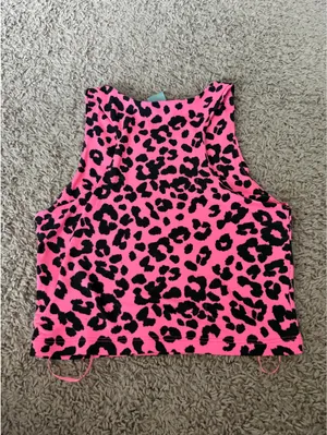 Good Luck Gem cheetah print workout top! thumbnail 2