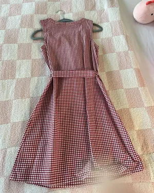 Dress thumbnail 4