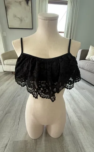 NWT Victoria's Secret bralette medium thumbnail 1