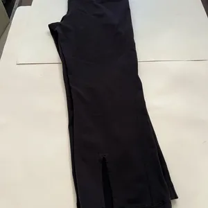 Lululemon  capei slit bottom size 6 thumbnail 10