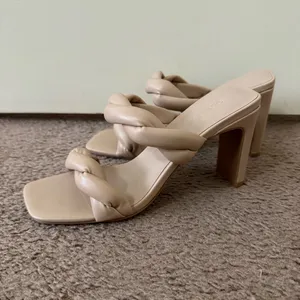 Open Edit Beige Block Hill Twist Sandals NWT Size 7 thumbnail 4
